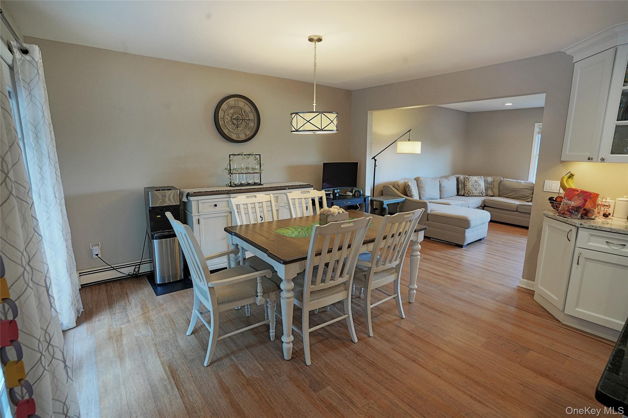 16 Four Winds Drive Property Photo 8