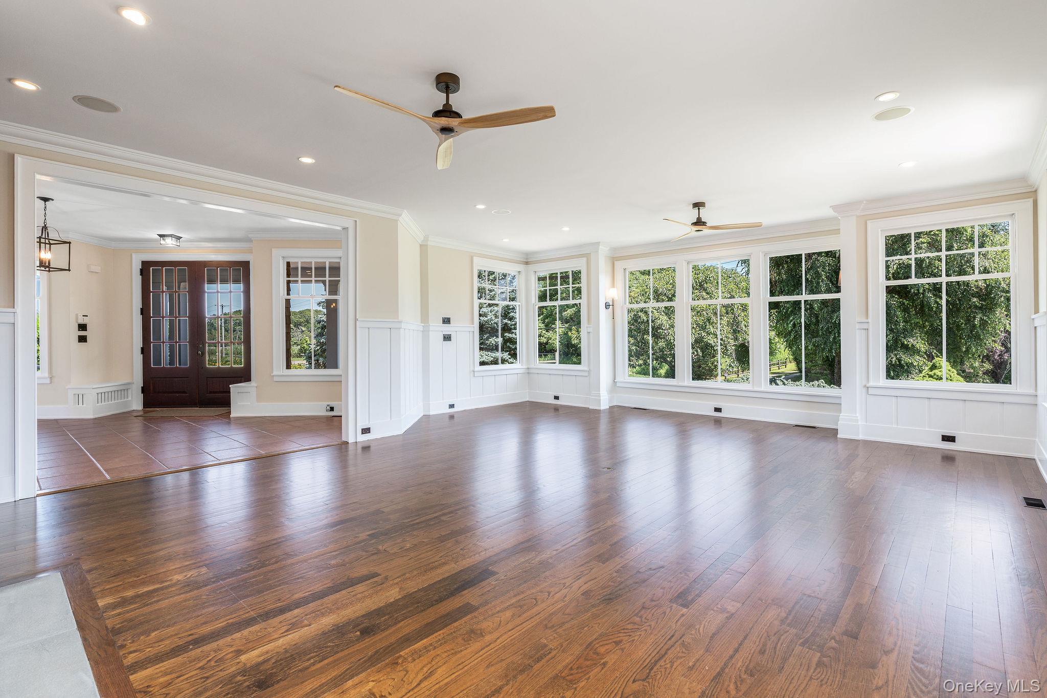 118 Peconic Bay Boulevard Property Photo 5