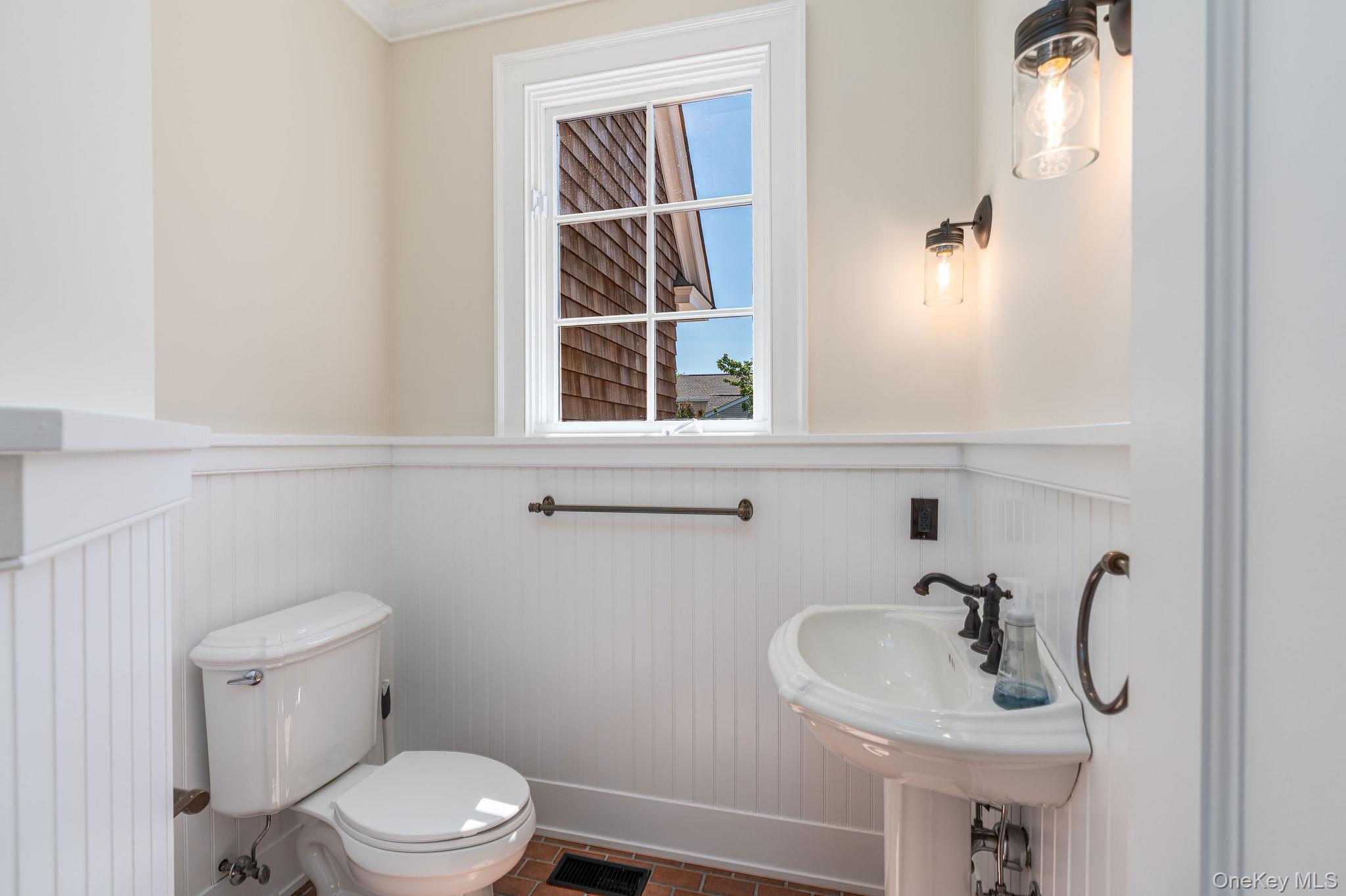 118 Peconic Bay Boulevard Property Photo 13