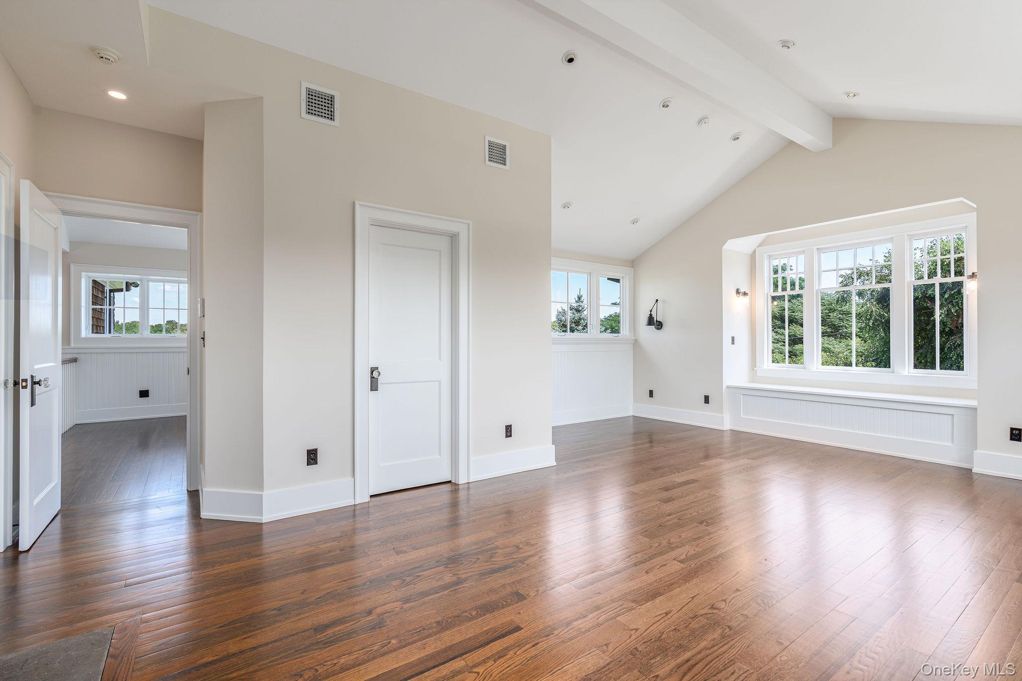118 Peconic Bay Boulevard Property Photo 18