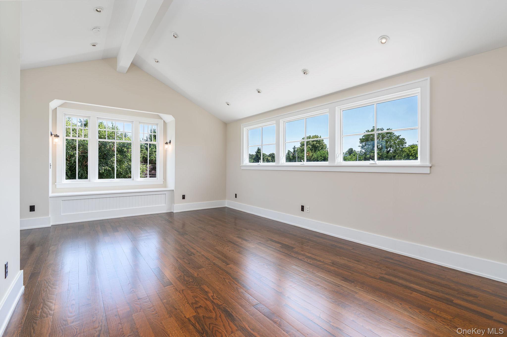 118 Peconic Bay Boulevard Property Photo 19