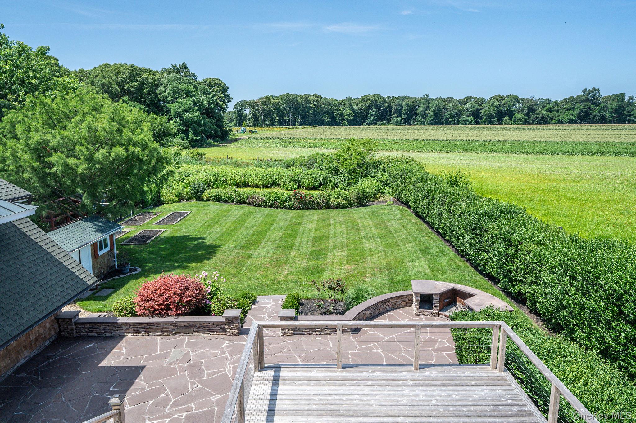 118 Peconic Bay Boulevard Property Photo 26