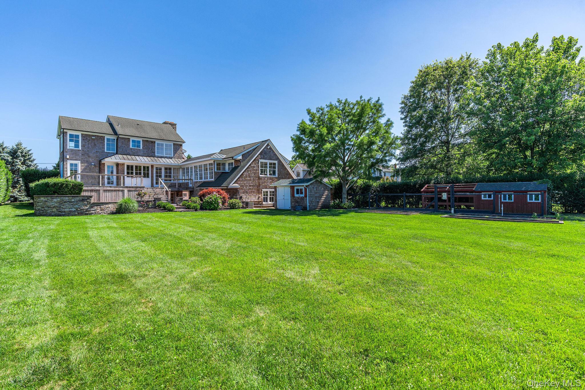 118 Peconic Bay Boulevard Property Photo 38