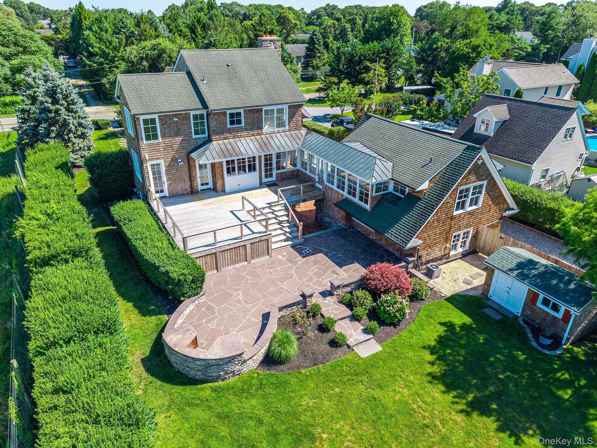118 Peconic Bay Boulevard Property Photo 40