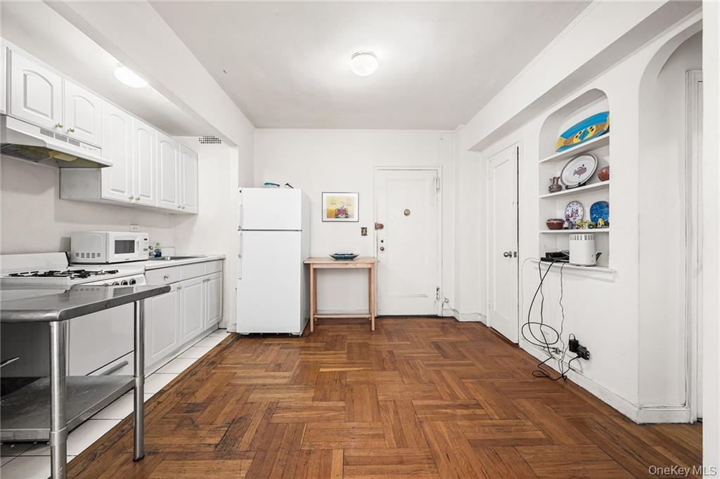 3015 Riverdale Avenue 5f Property Photo 12