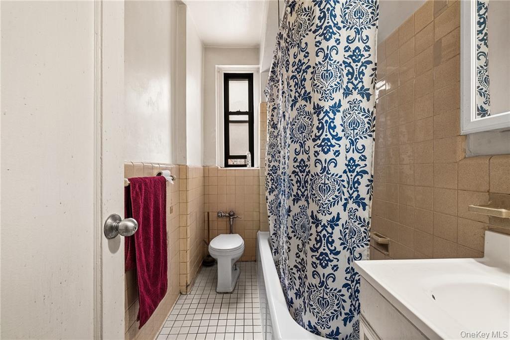 3015 Riverdale Avenue 5f Property Photo 15