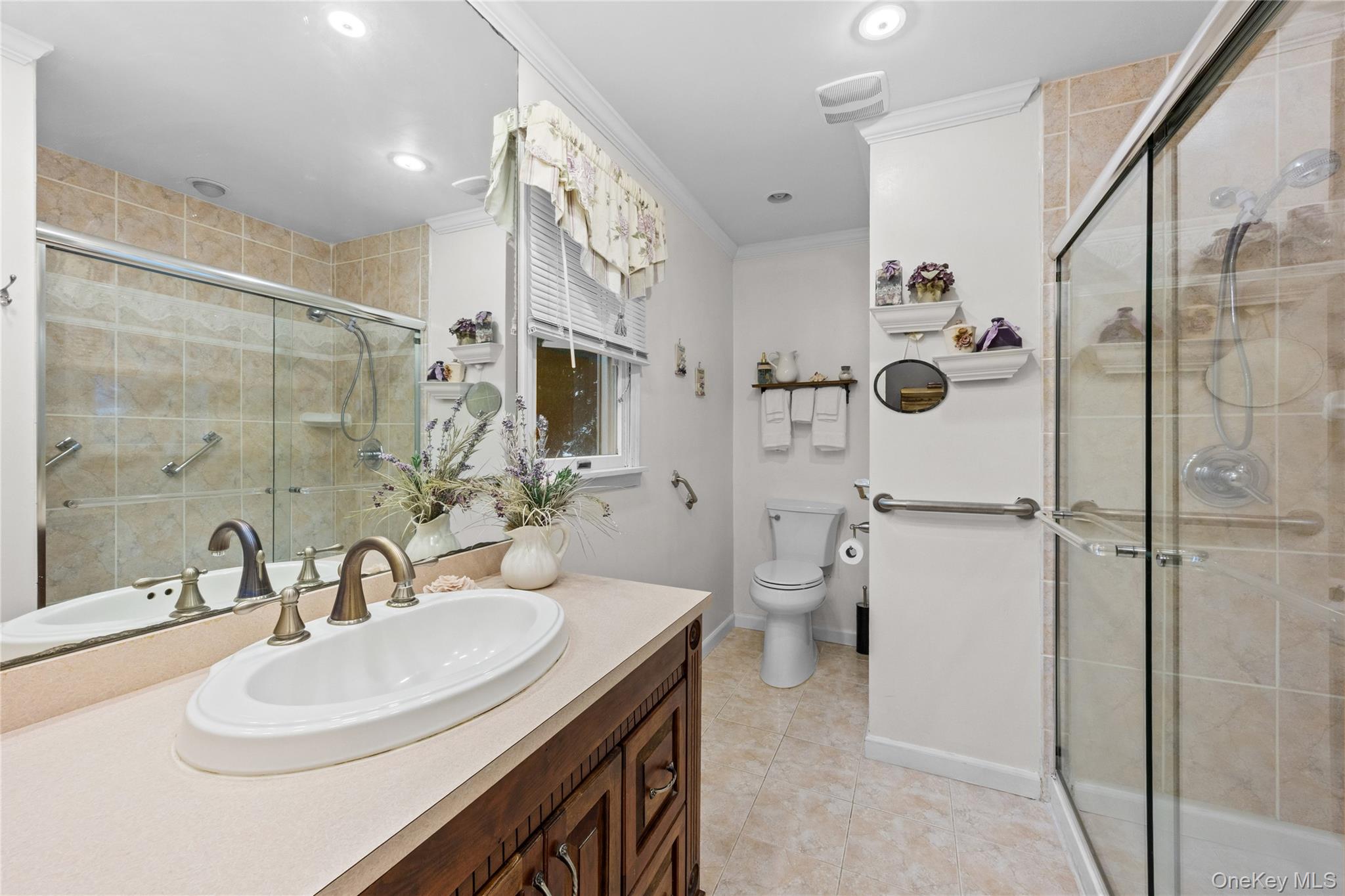 579 Empire Avenue Property Photo 15