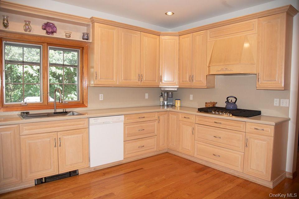 4 Hauser Terrace Property Photo 11
