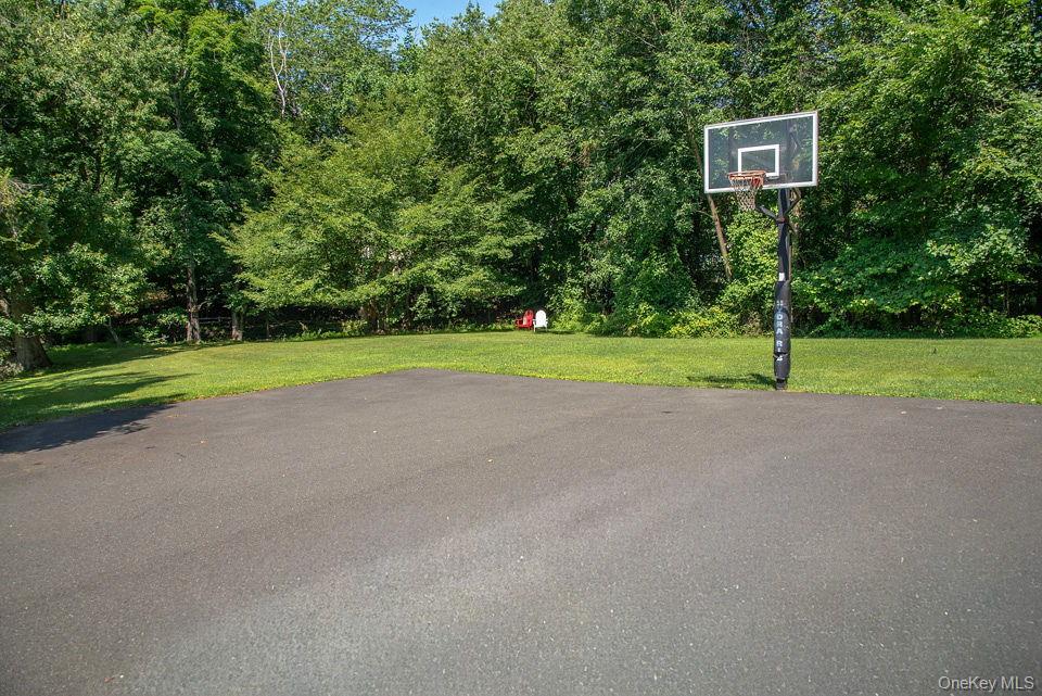 4 Hauser Terrace Property Photo 31