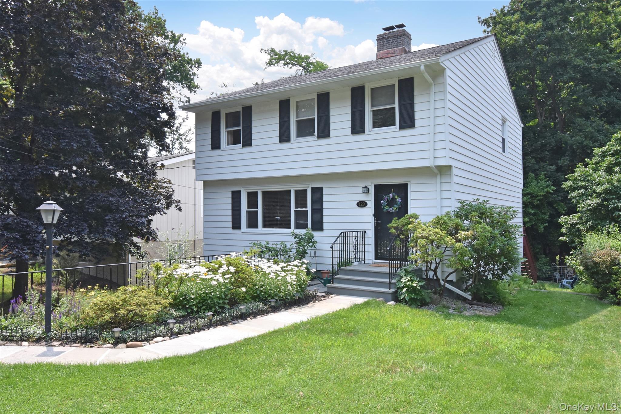 129 Hilldale Road Property Photo 1