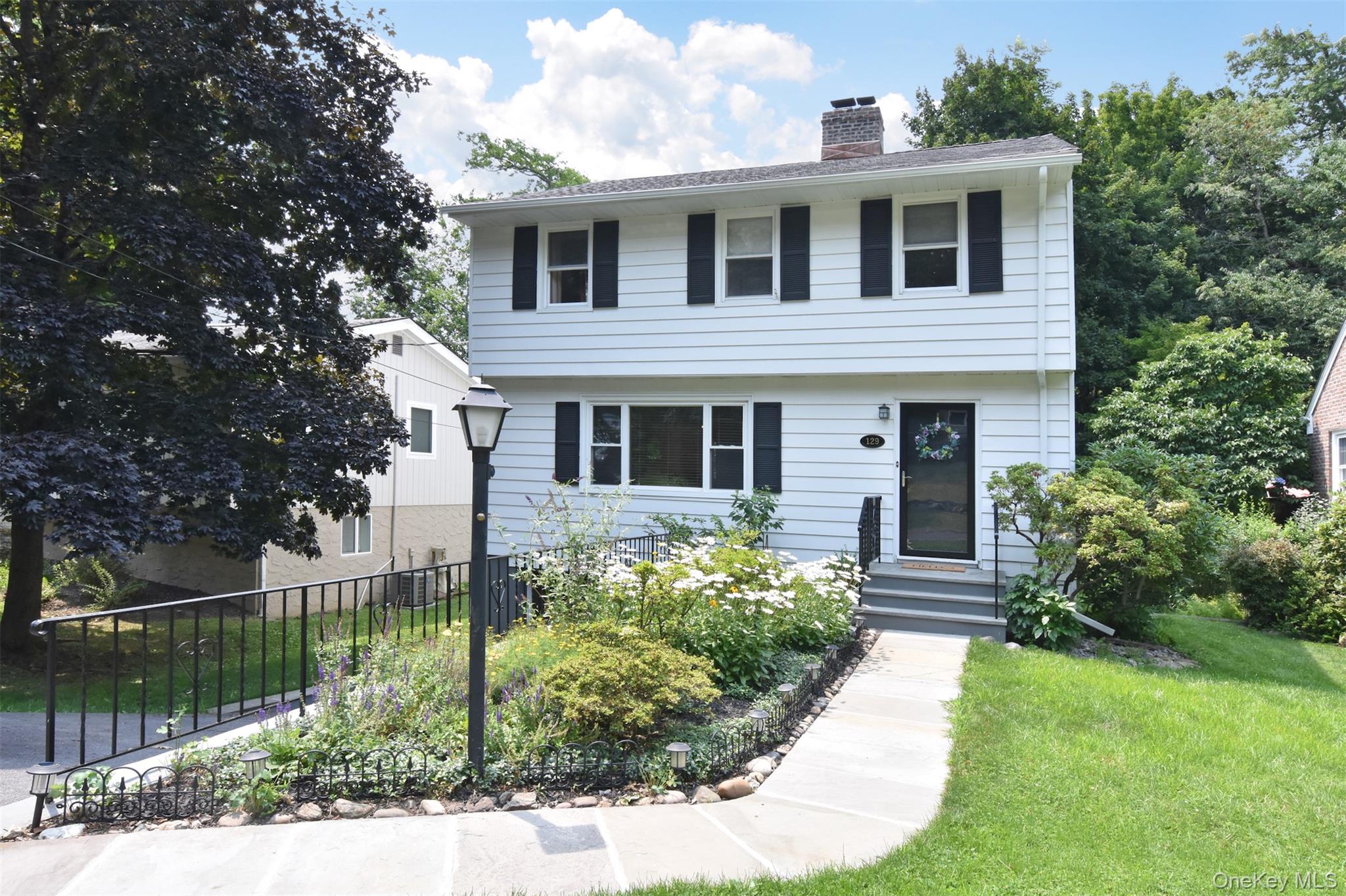 129 Hilldale Road Property Photo 3