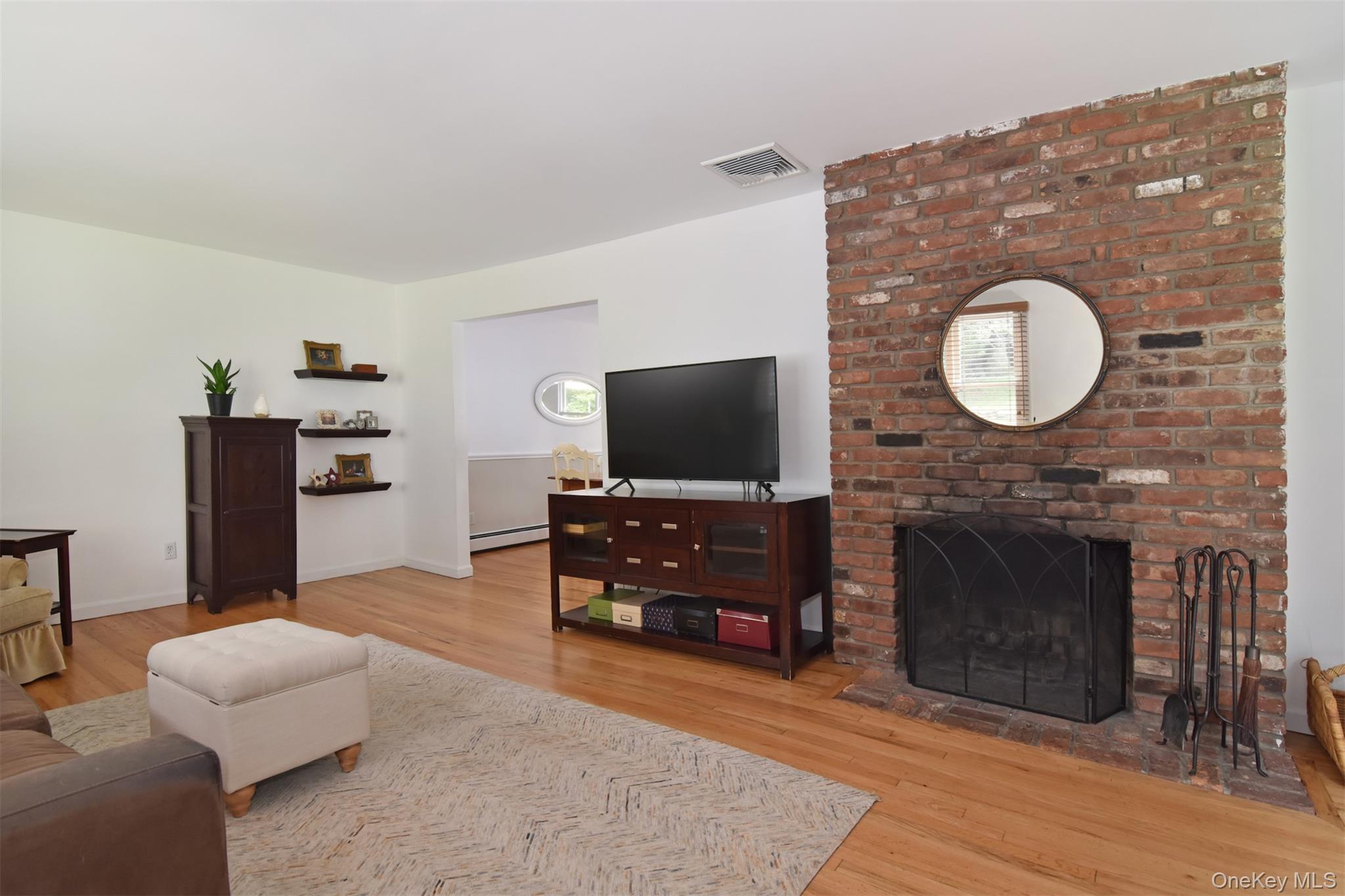 129 Hilldale Road Property Photo 6
