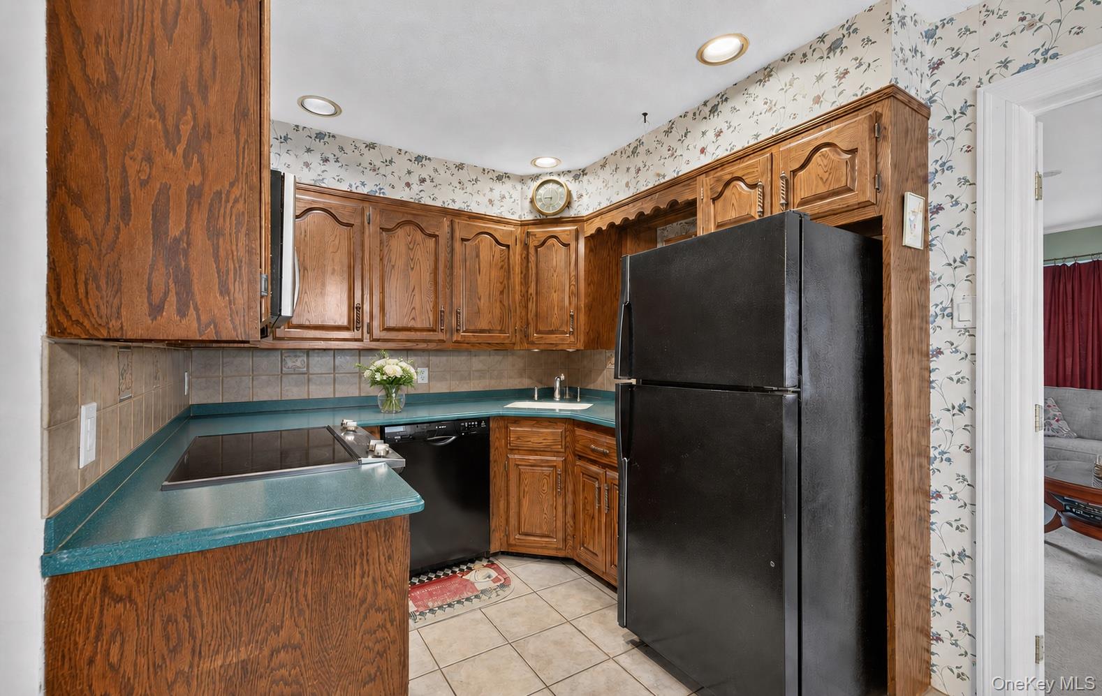 83 Whittier Avenue Property Photo 5
