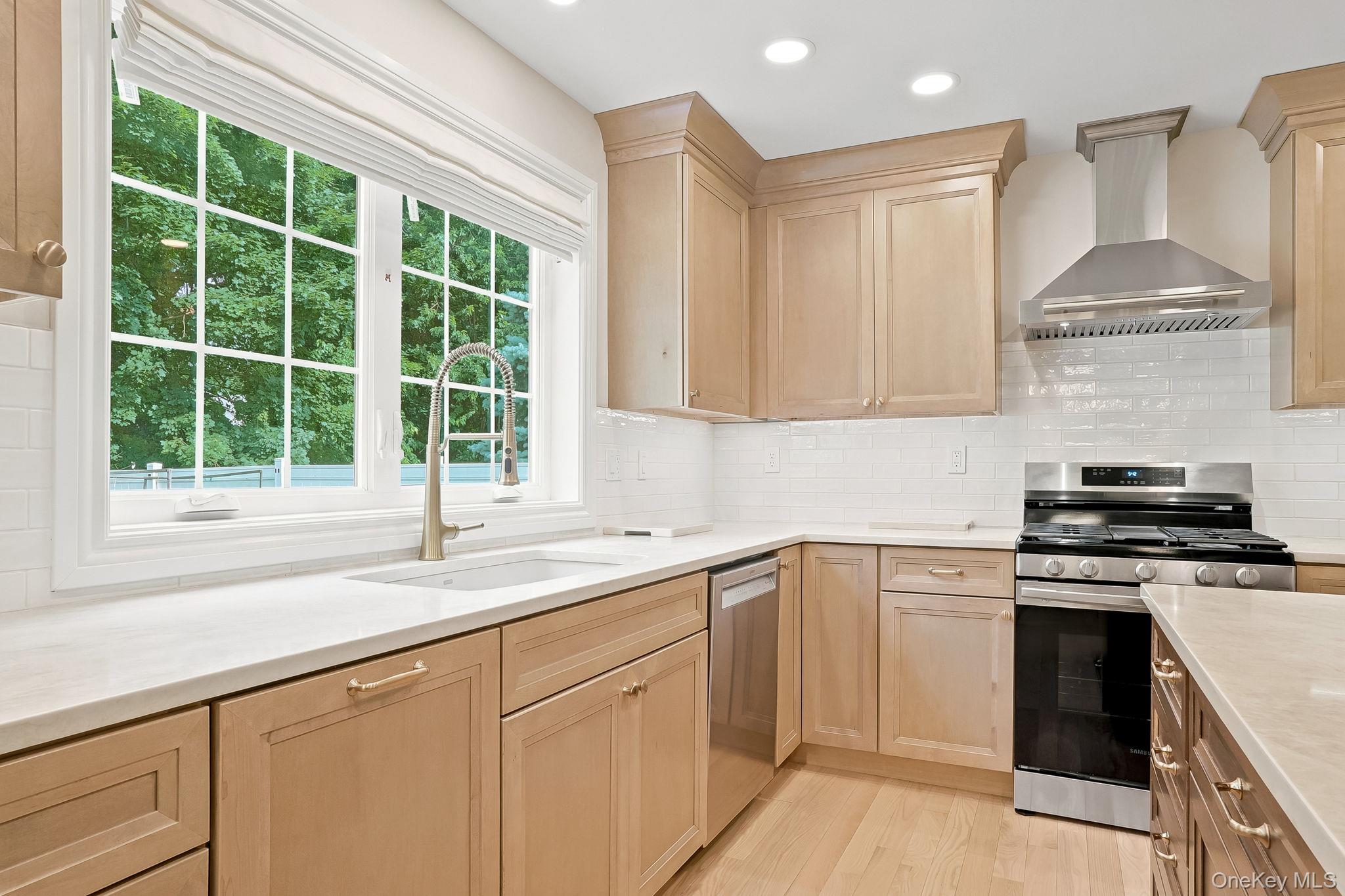 24 Whittier Boulevard Property Photo 12