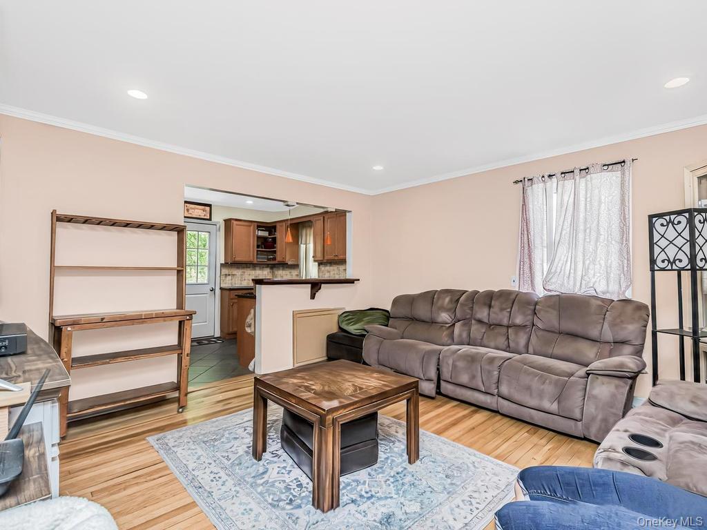 29 S Washington Avenue Property Photo 2