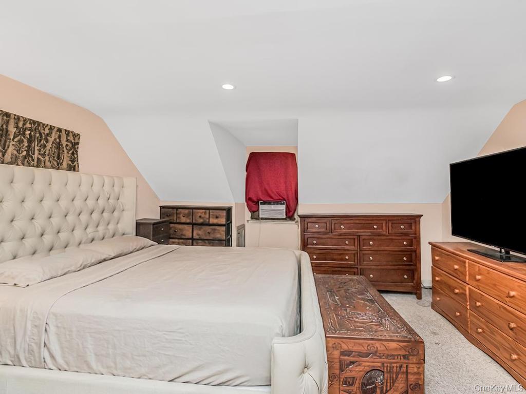 29 S Washington Avenue Property Photo 12