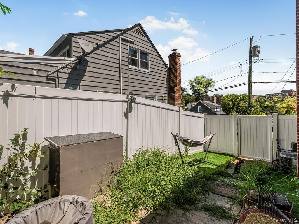 29 S Washington Avenue Property Photo 16