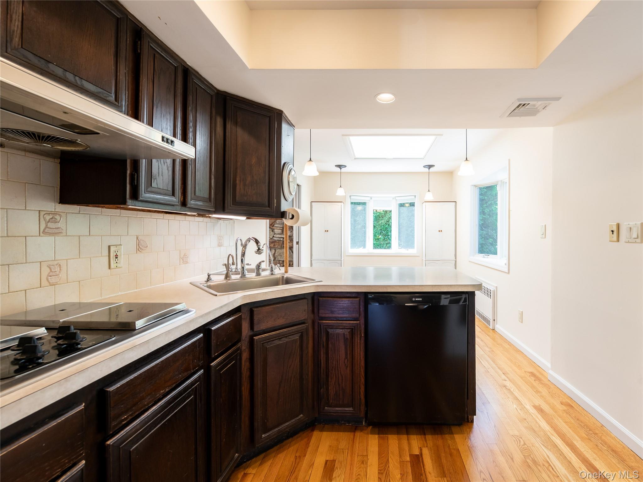 91 Pickwick Road Property Photo 16
