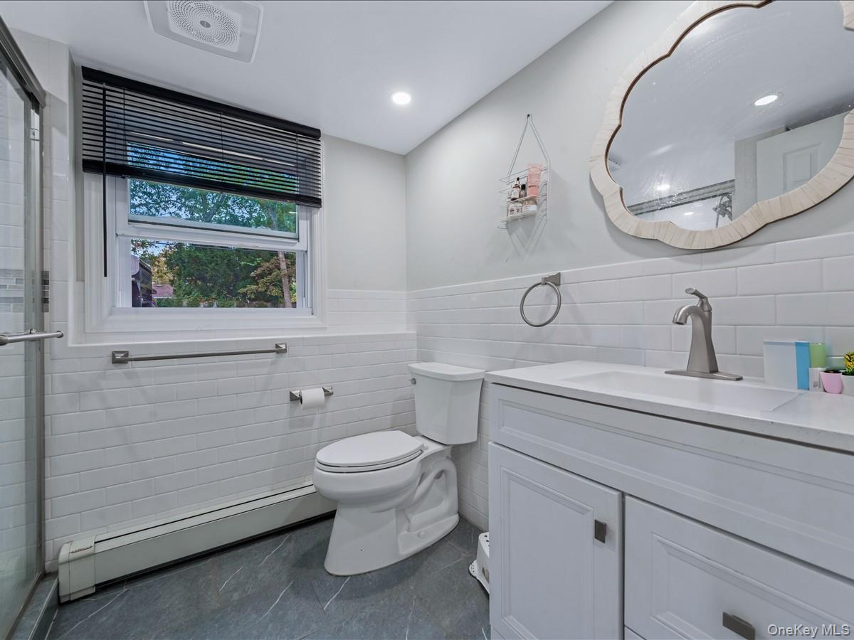 33 Winside Lane Property Photo 20