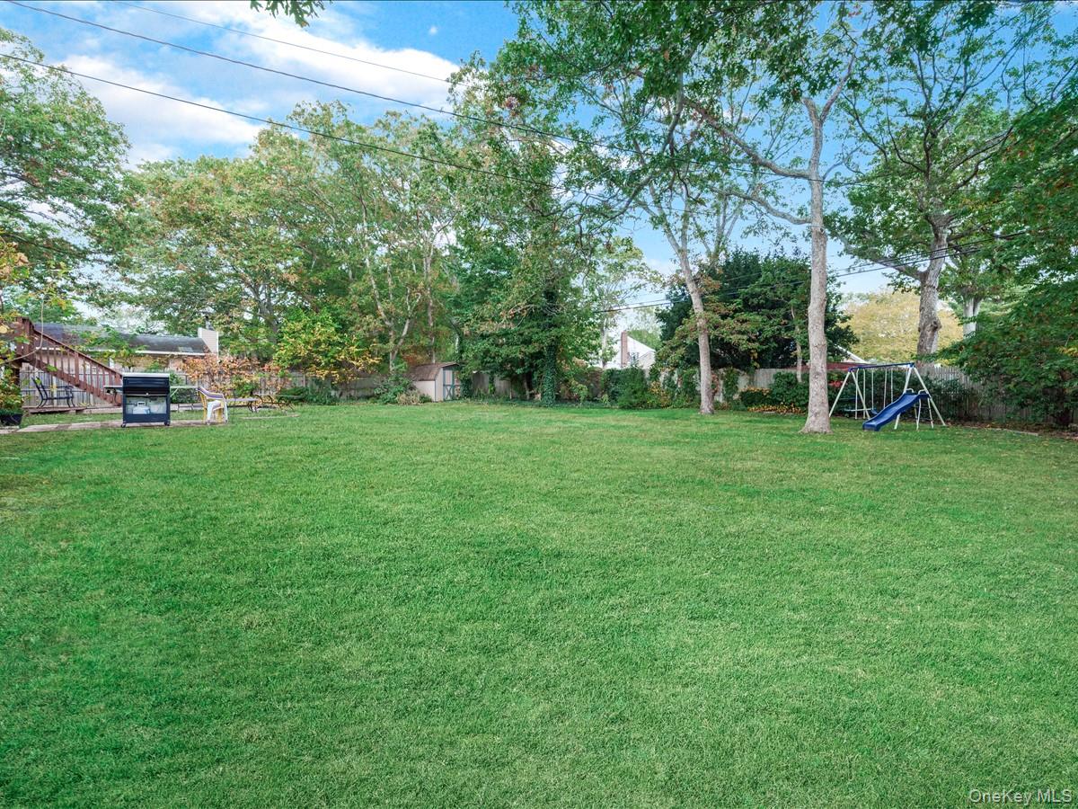 33 Winside Lane Property Photo 22