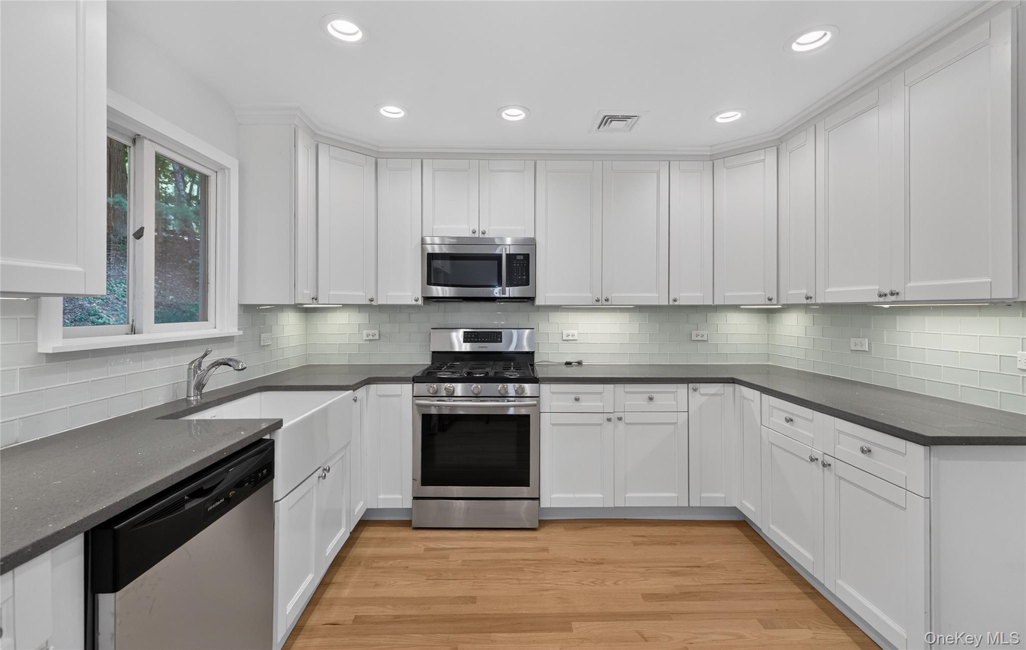 64 Bradley Street Property Photo 12