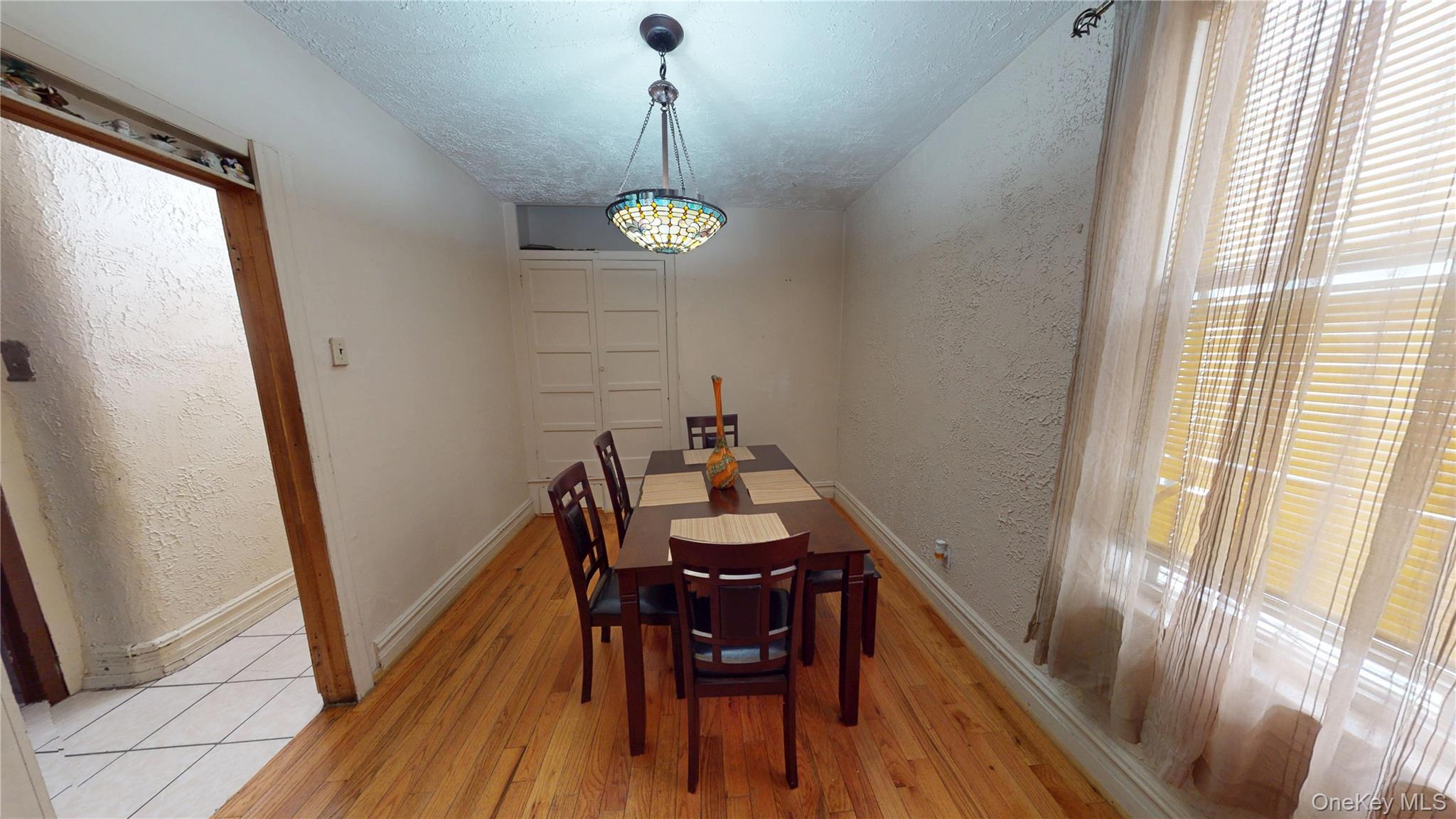 3274 Decatur Avenue Property Photo 6