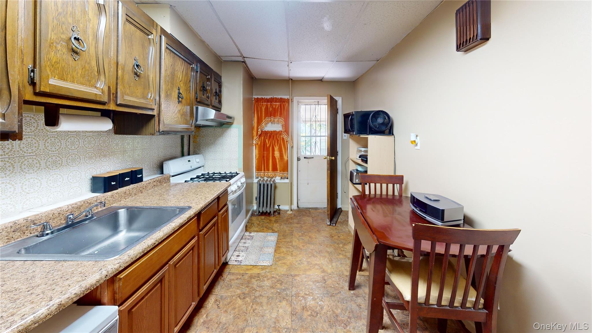 3274 Decatur Avenue Property Photo 13
