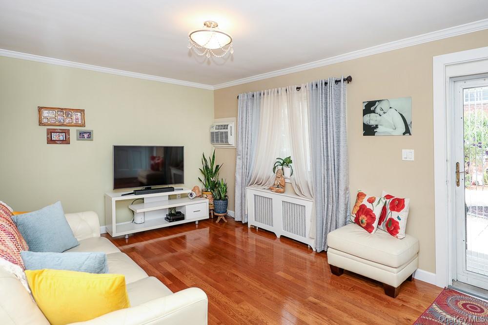 247-28 76th Avenue A Property Photo 7