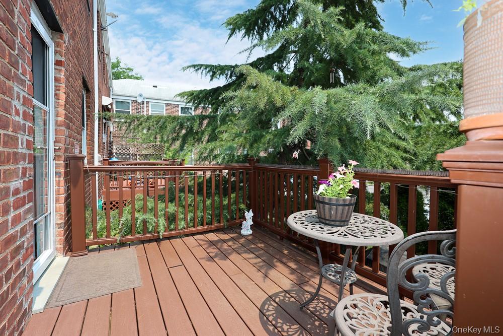 247-28 76th Avenue A Property Photo 24