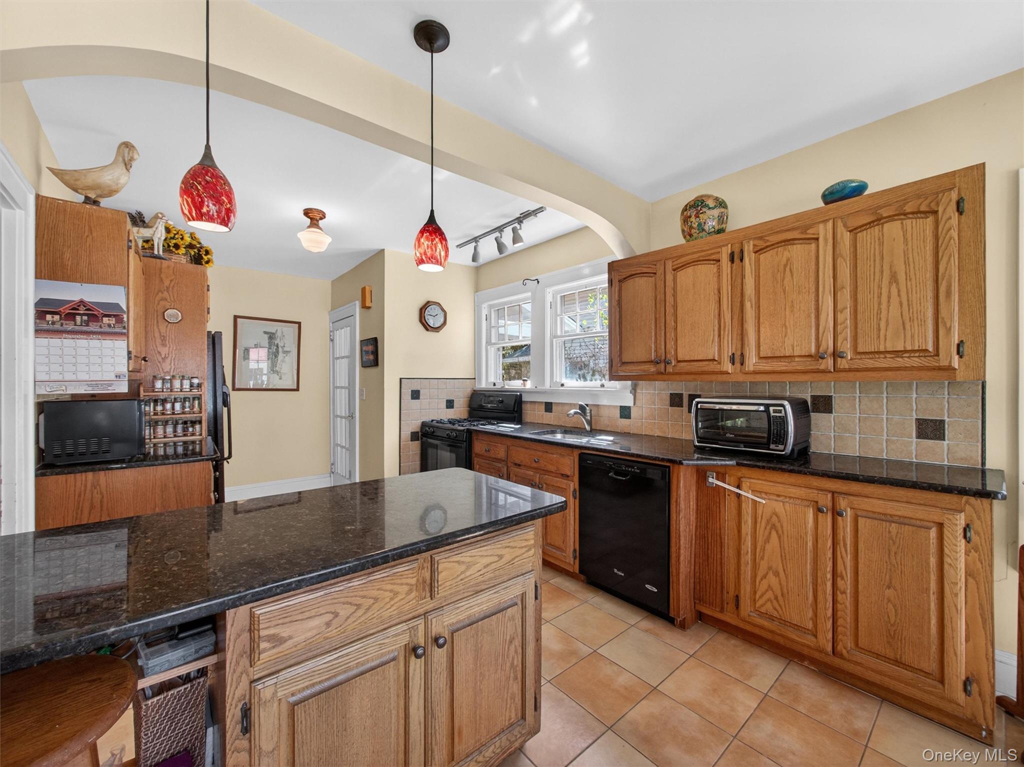 108 Summit Avenue Property Photo 15