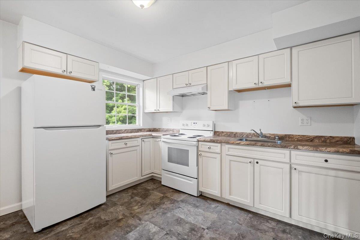 39 N Farm Drive Property Photo 17