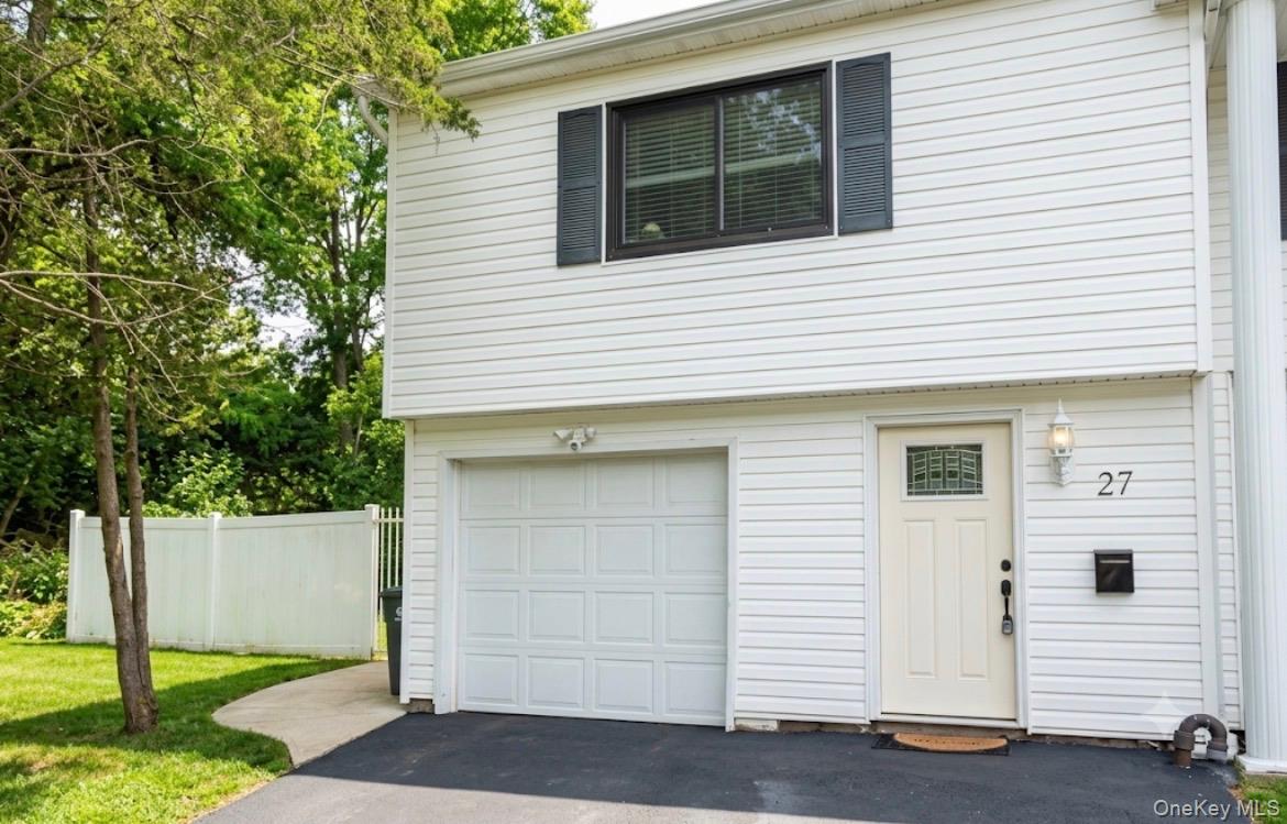 27 Stuart Drive Property Photo 2