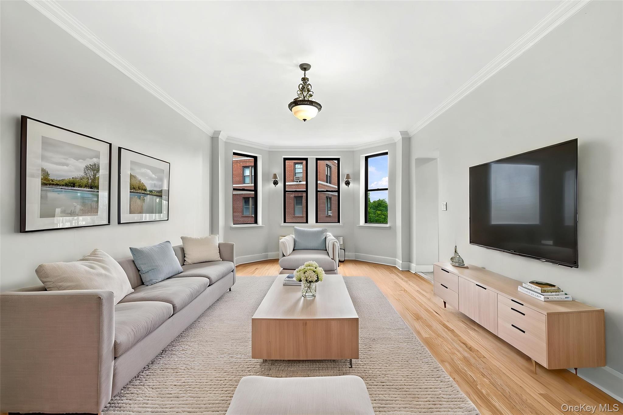 11 Alden Road 5l Property Photo 4