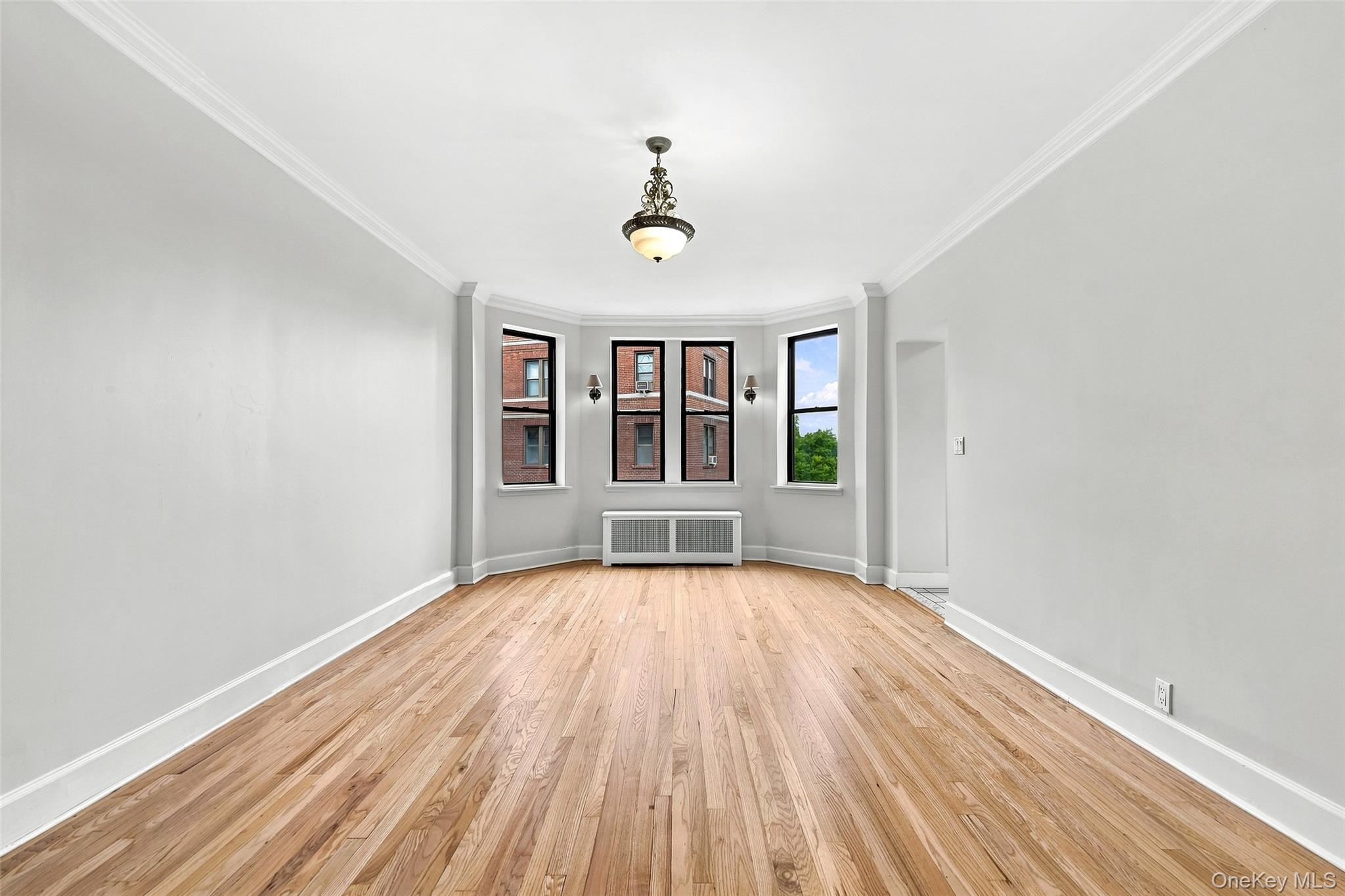 11 Alden Road 5l Property Photo 5