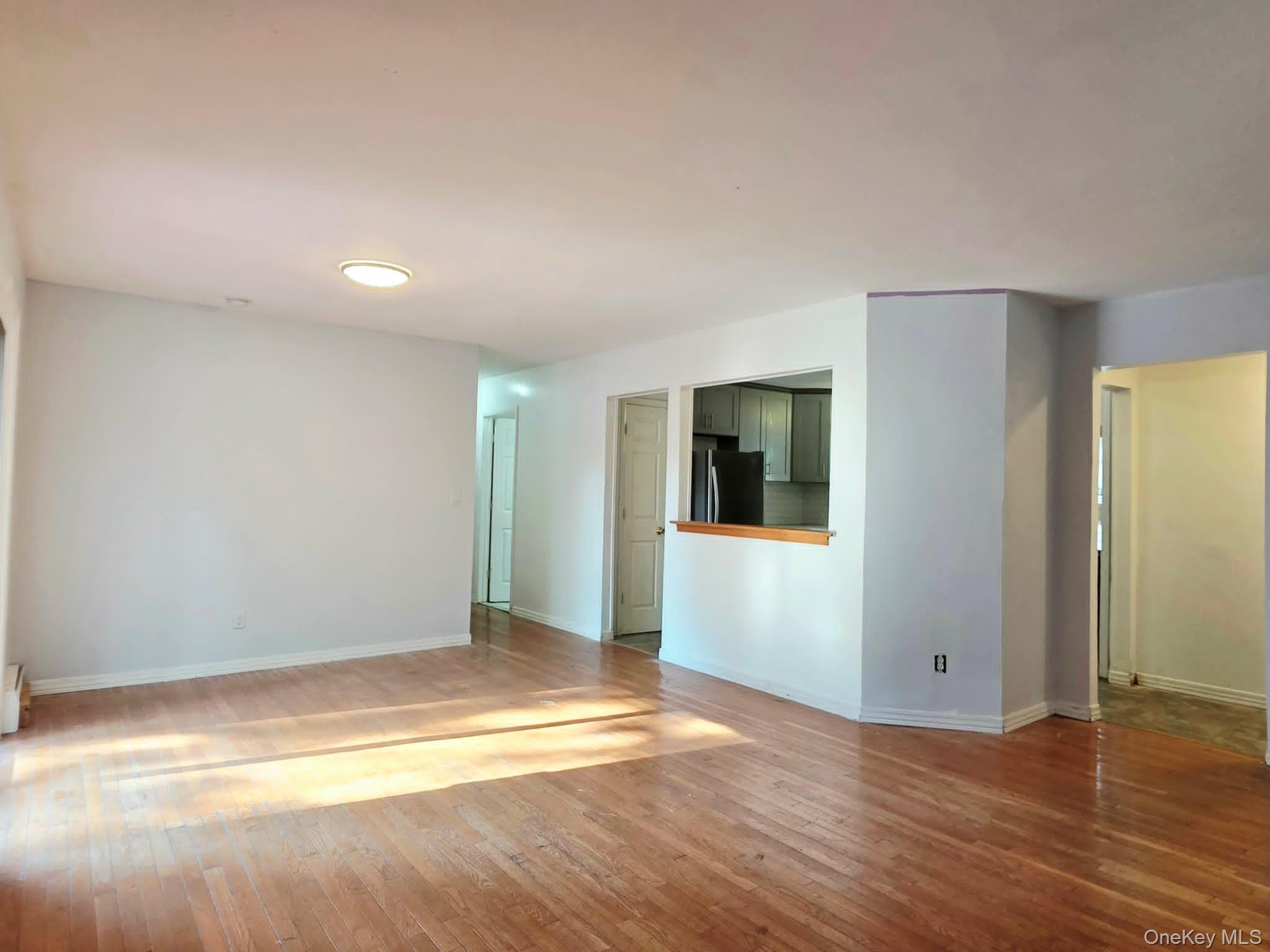 149 Moriches Avenue Property Photo 4