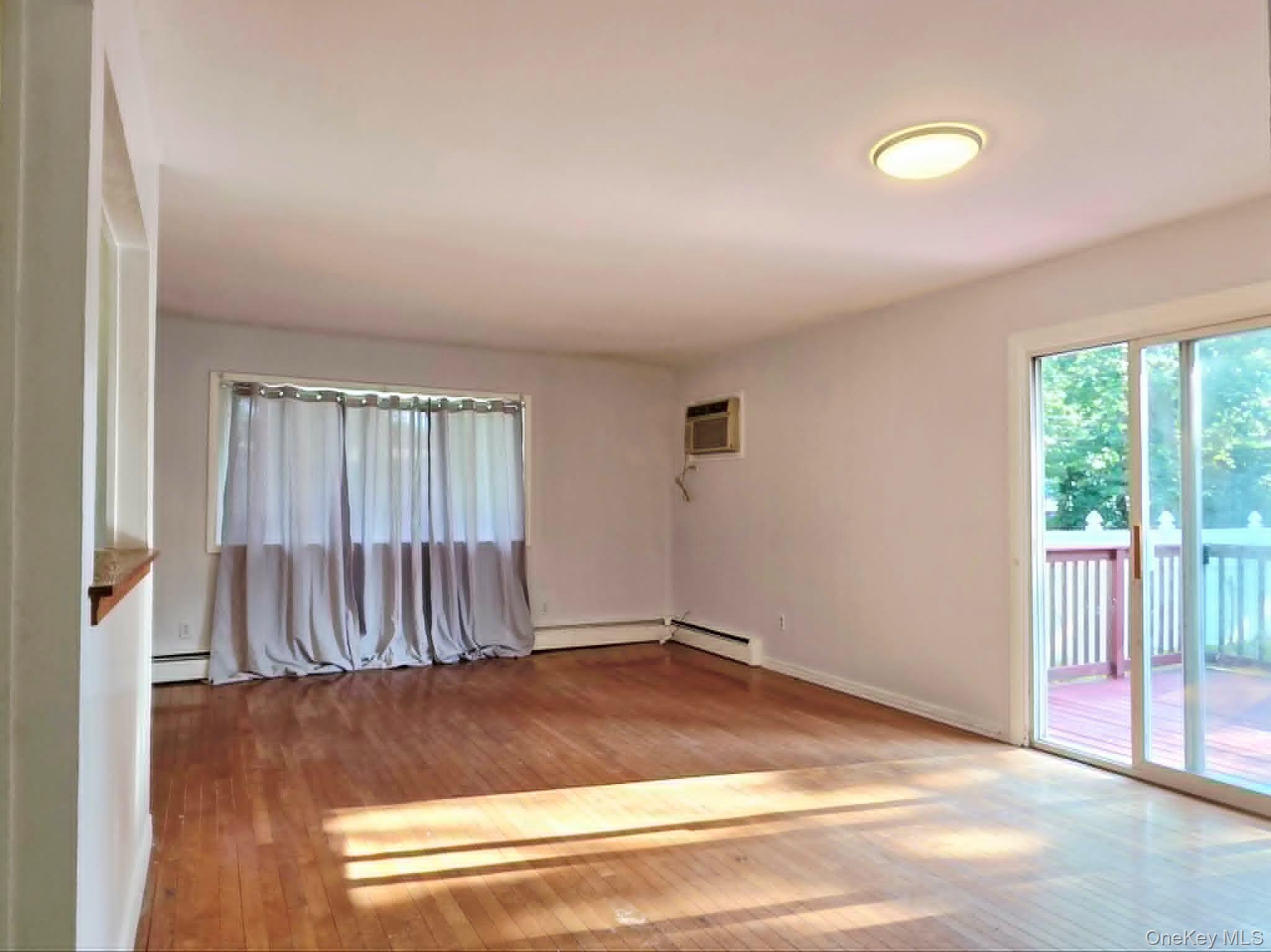 149 Moriches Avenue Property Photo 6