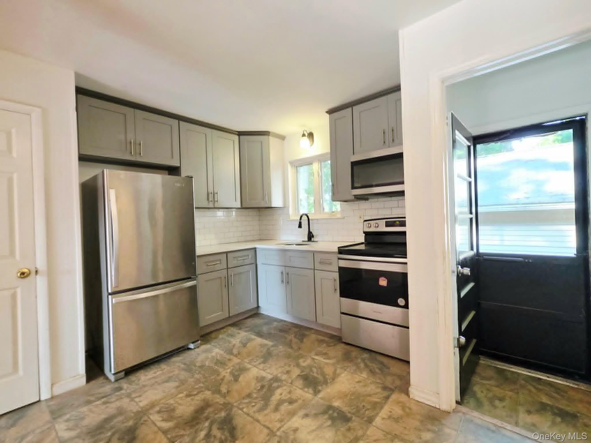 149 Moriches Avenue Property Photo 8