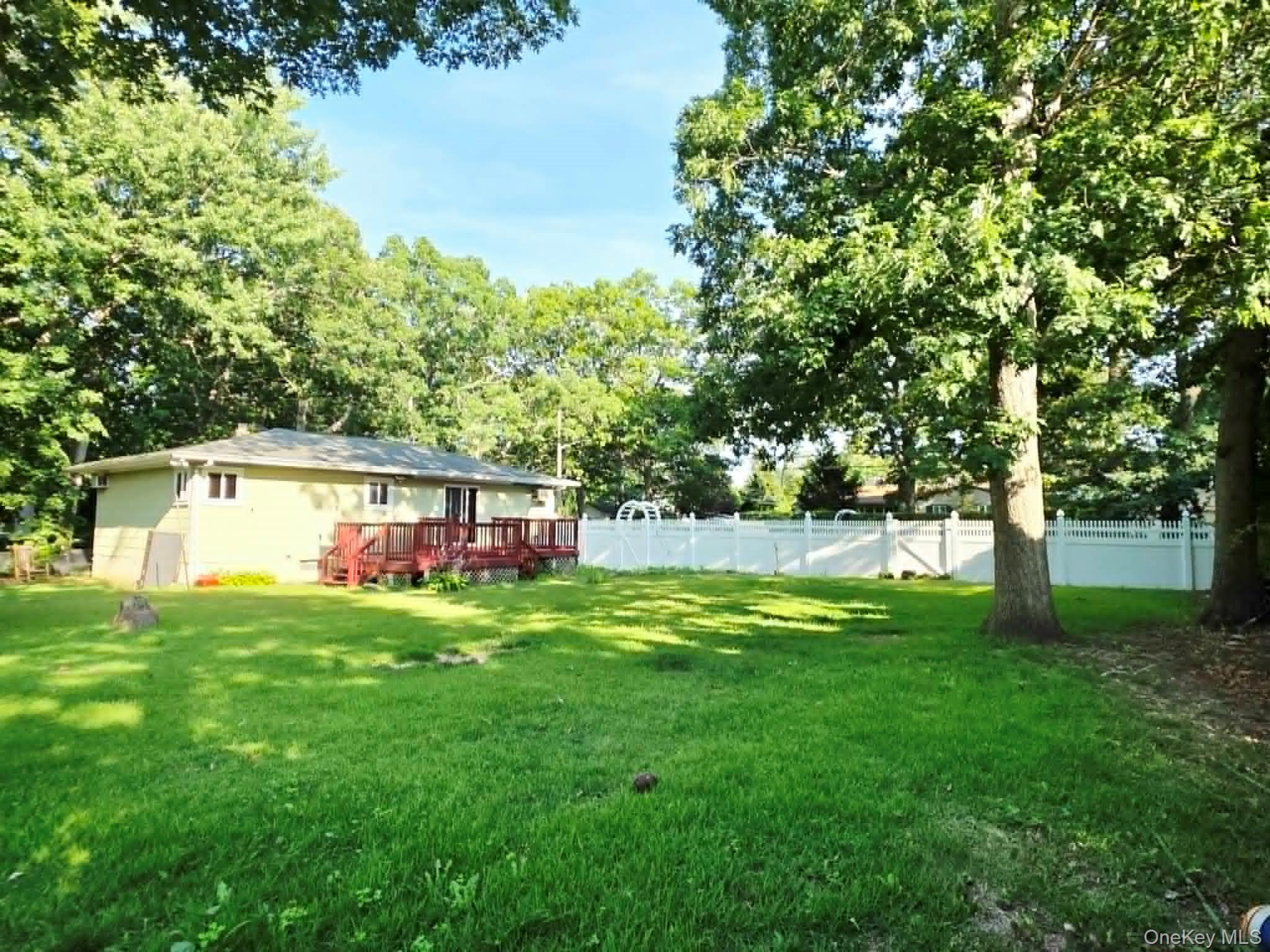 149 Moriches Avenue Property Photo 19