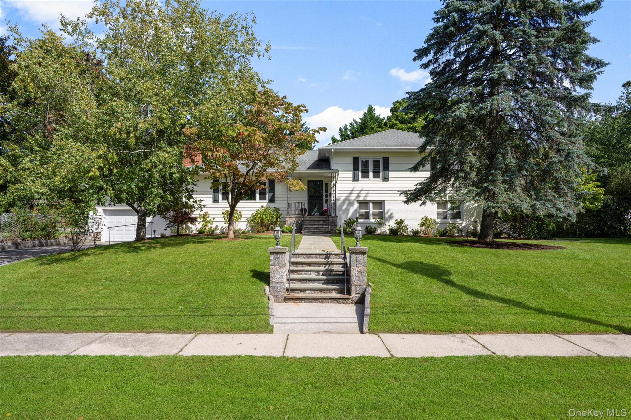 30 Antler Place Property Photo 2