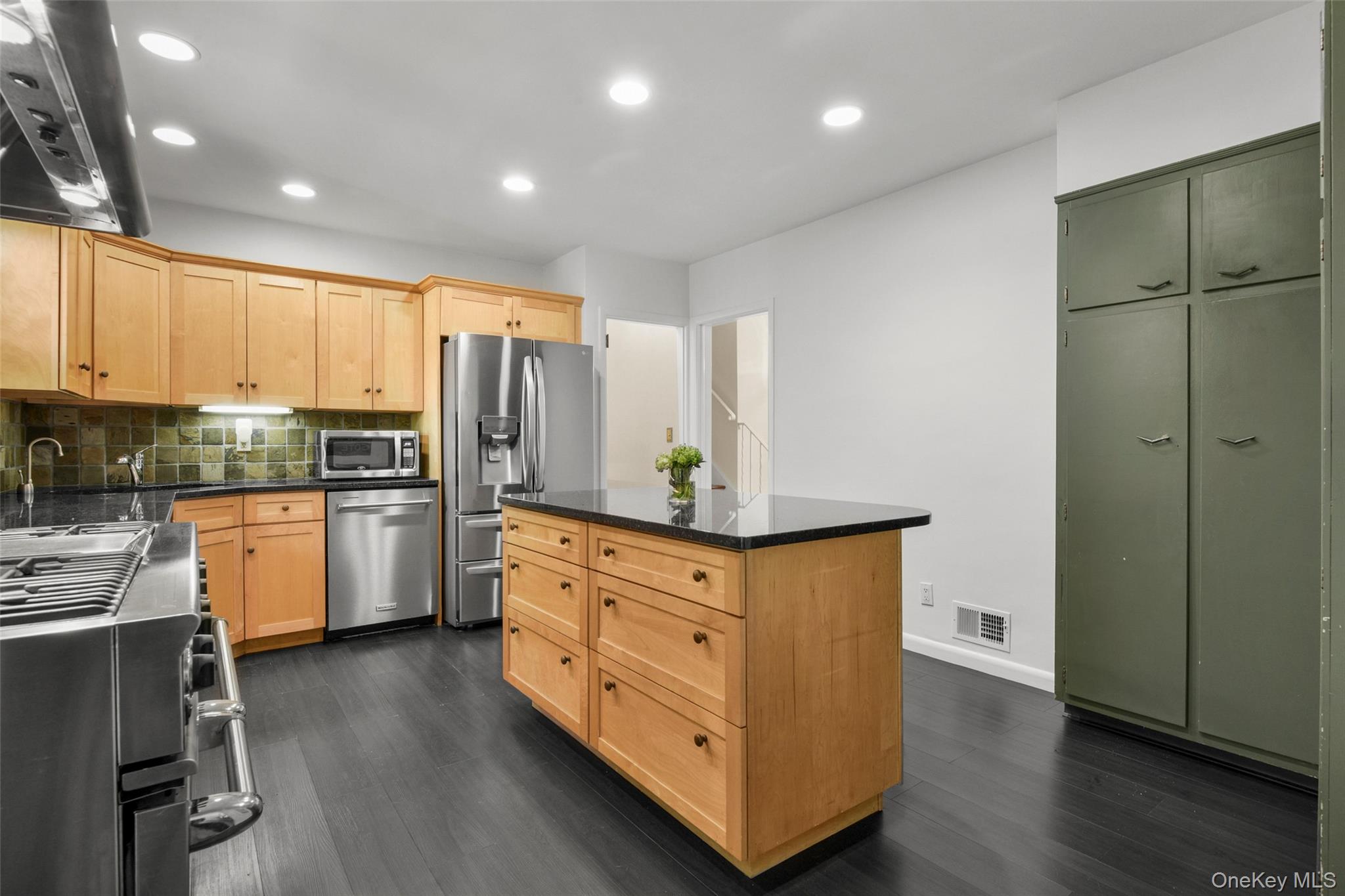 30 Antler Place Property Photo 13