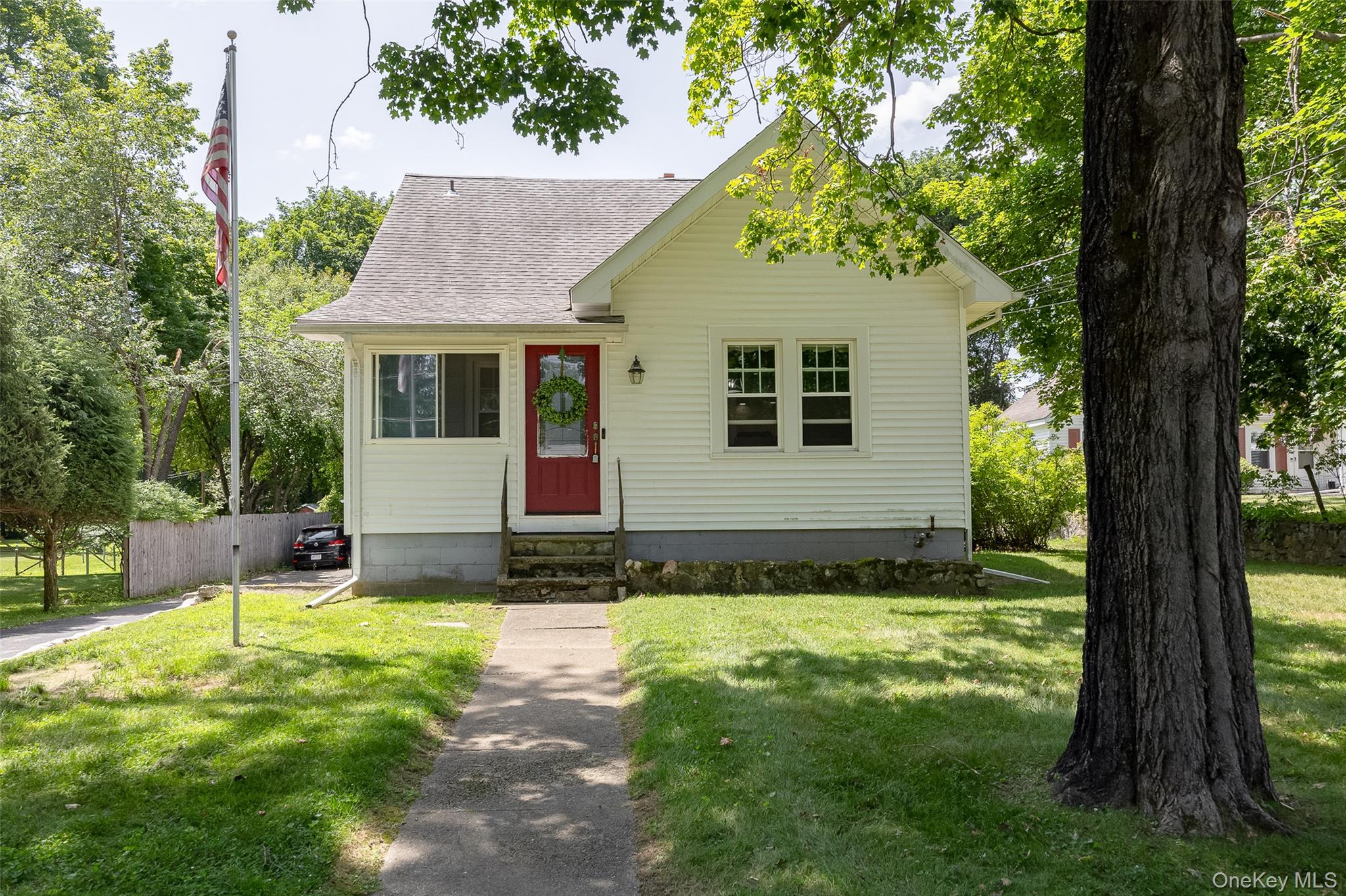 17 Townsend Boulevard Property Photo 2