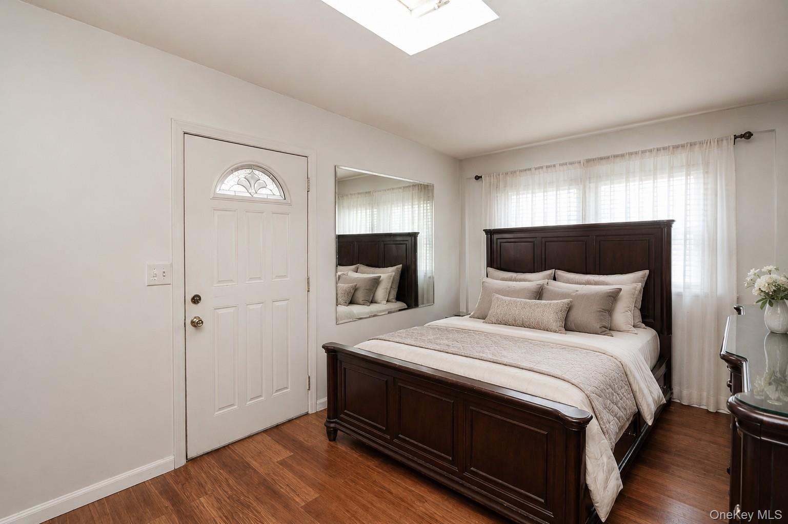 12 E Millpage Drive Property Photo 6