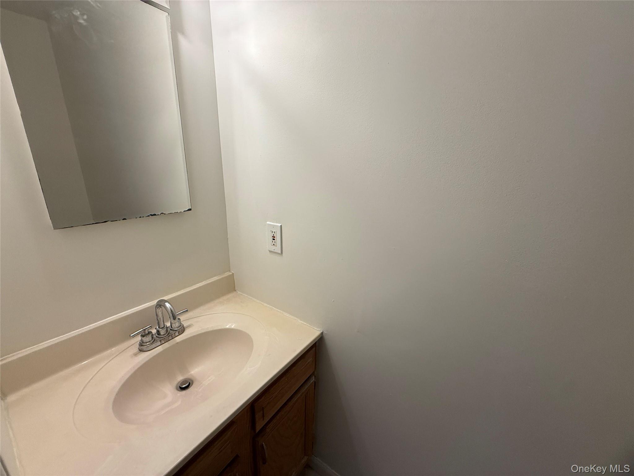 24 Wood Street Property Photo 17