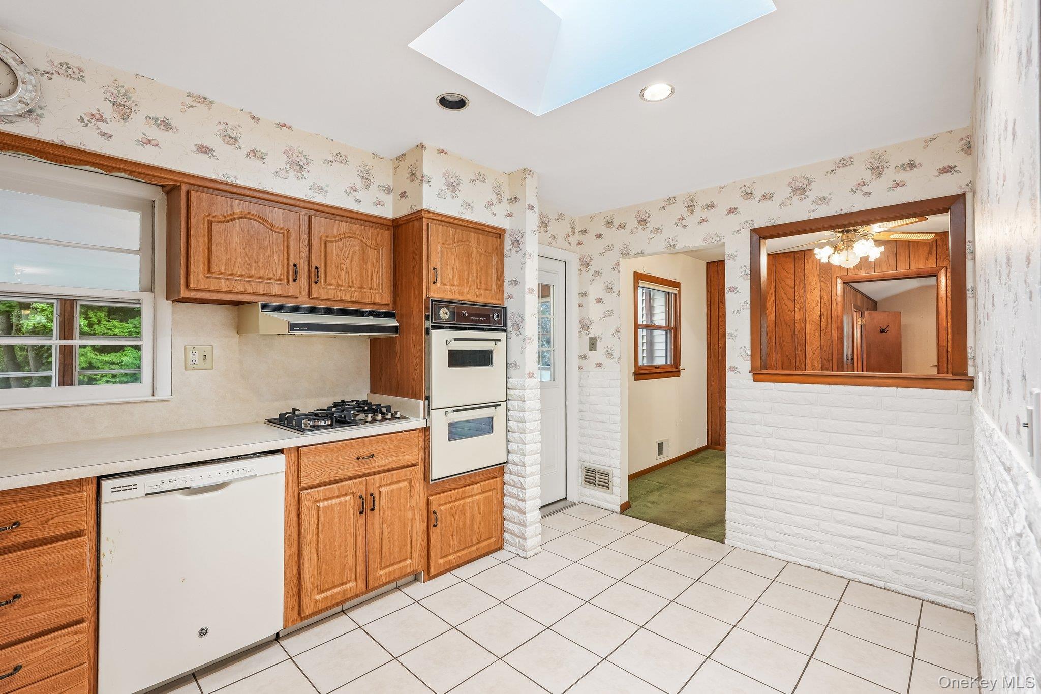 8 Victoria Drive Property Photo 12