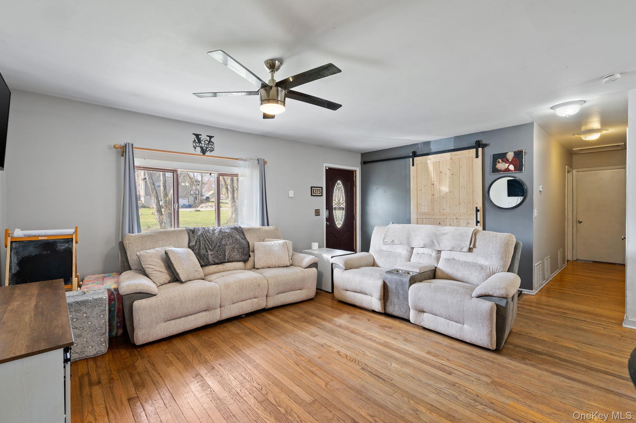 2 Northern Avenue Property Photo 2
