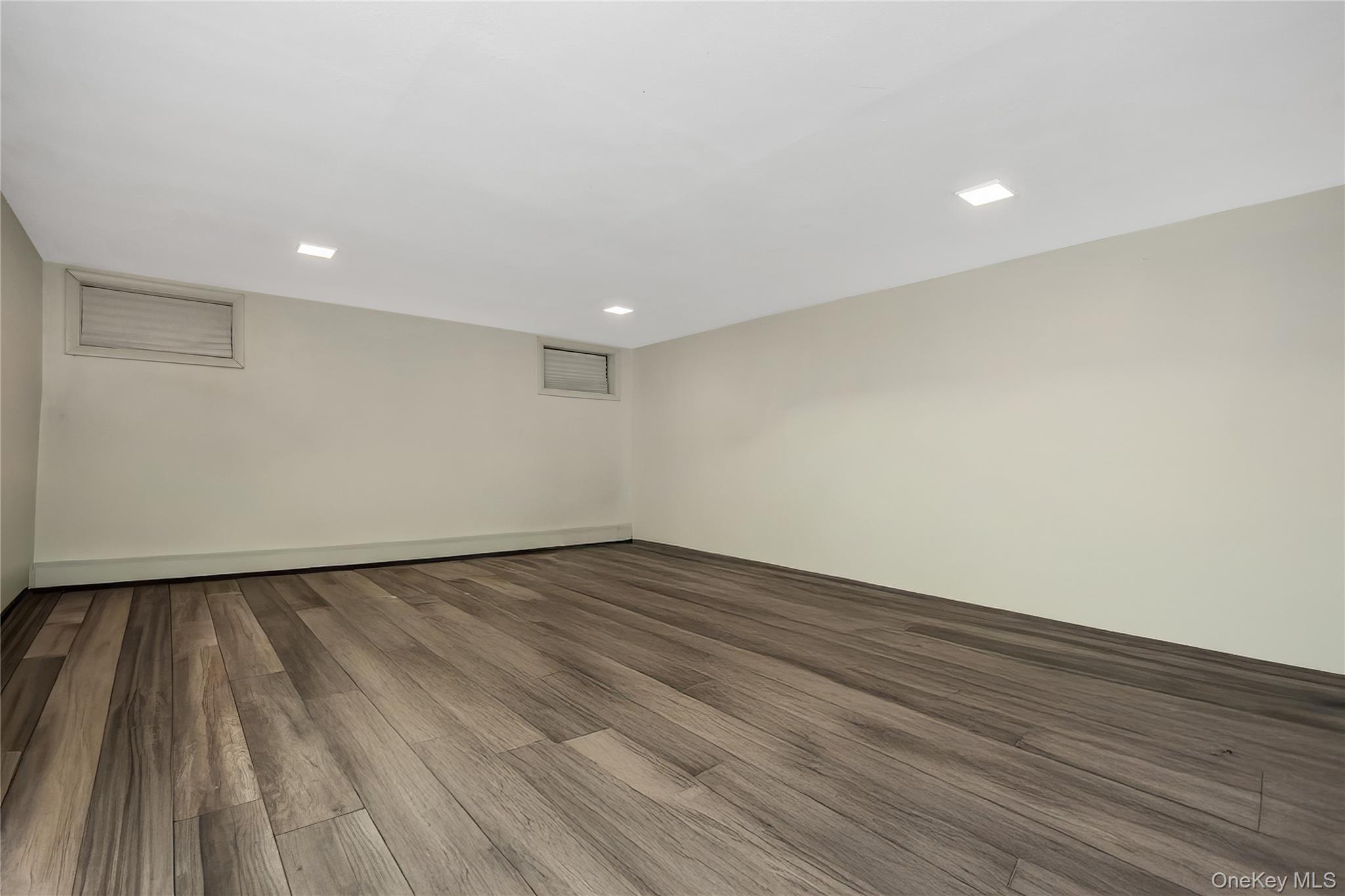 382 Greenbelt Parkway Property Photo 16
