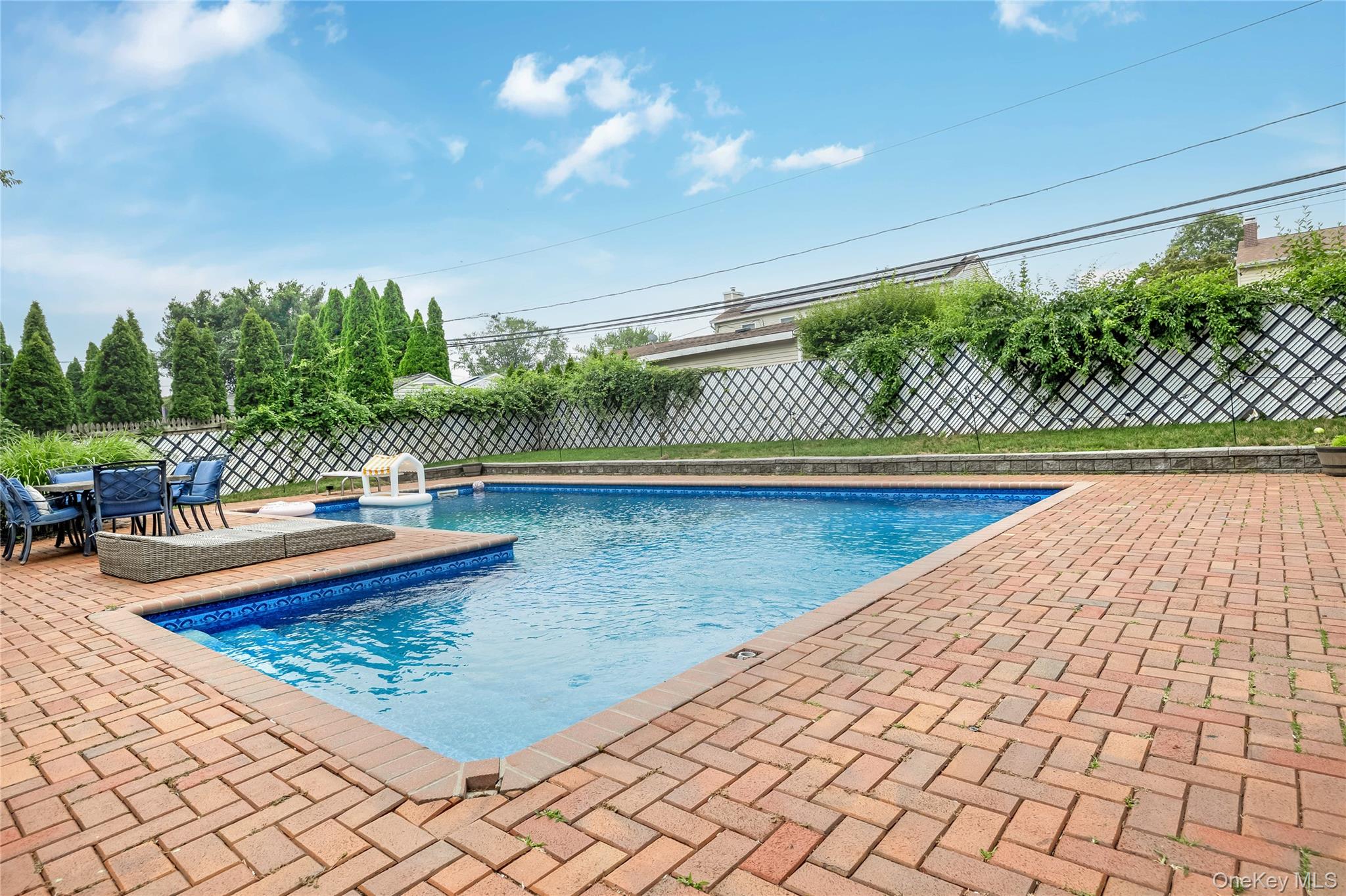382 Greenbelt Parkway Property Photo 23