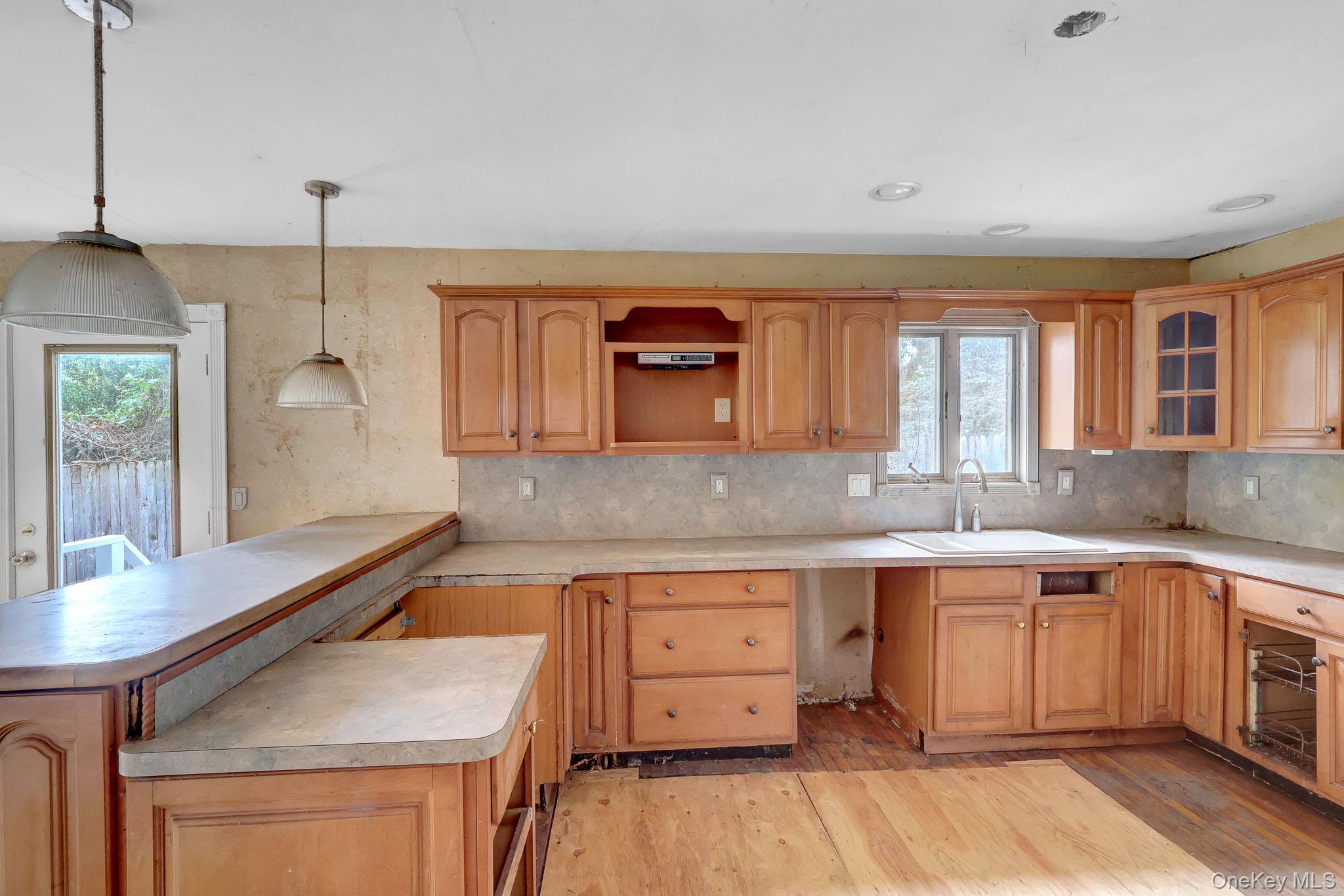 34 Thorburn Avenue Property Photo 7