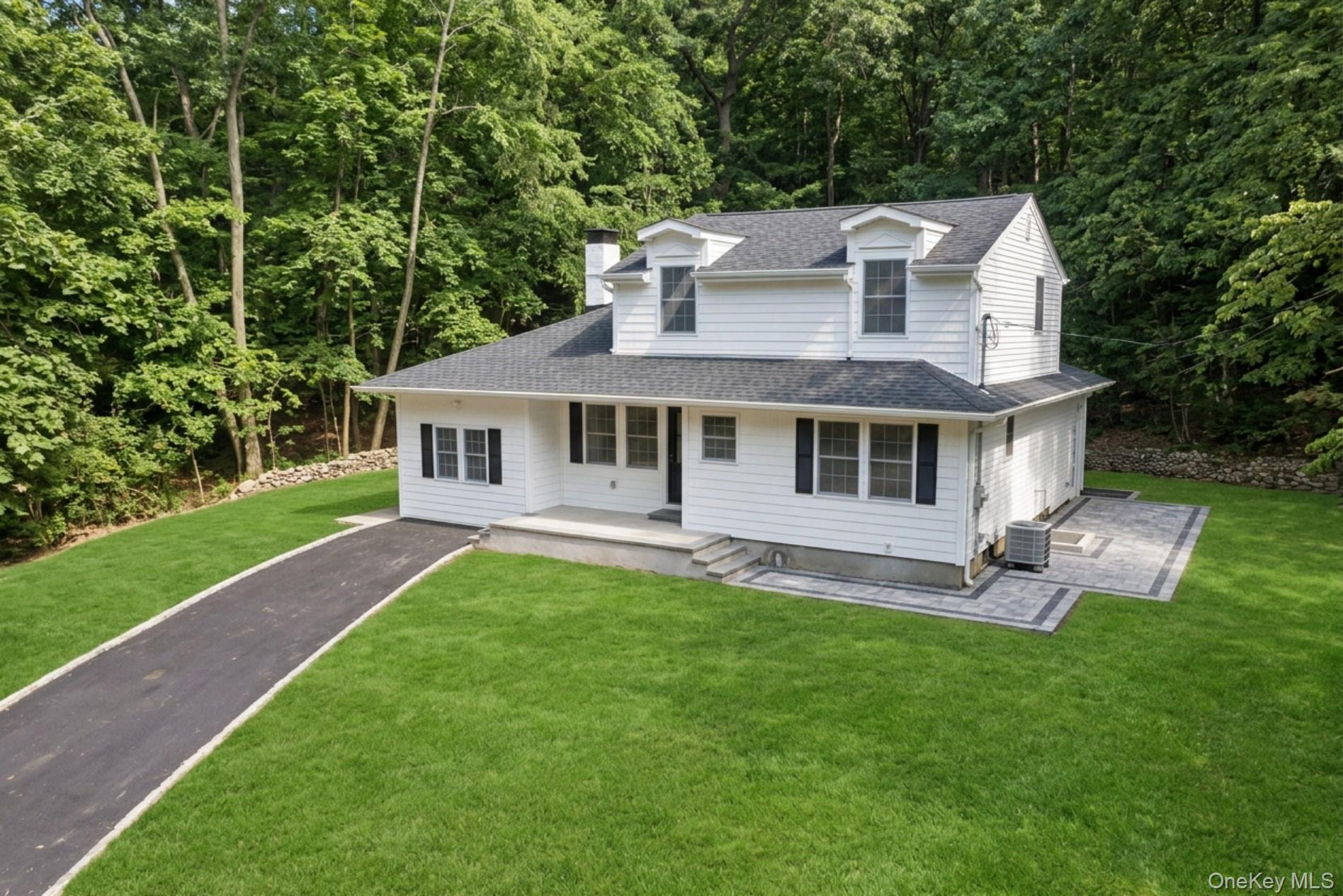 128 Crooked Hill Road Property Photo 2