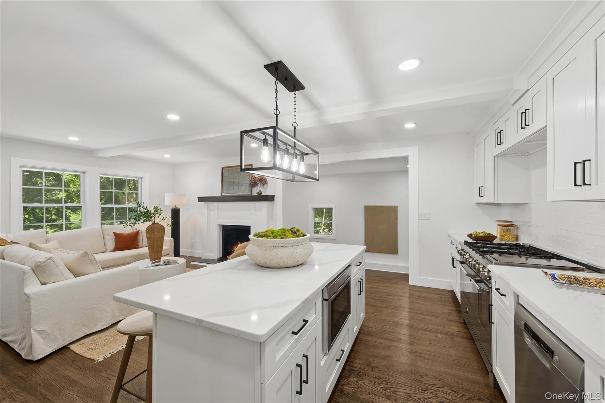128 Crooked Hill Road Property Photo 8